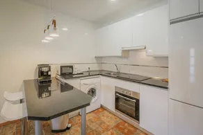 Ferienhaus mit beheiztem Pool, Grill und Terrasse | Bergblick - Image 4