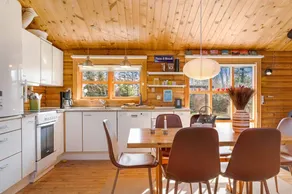 Fully equipped charming house with garden, barbeque & sauna | Pet-friendly - Image 4