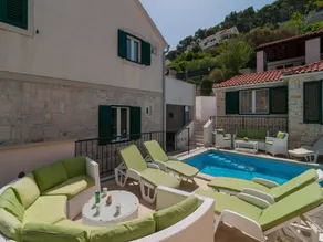 Fantástica villa con barbacoa, terraza y piscina privada | Vistas al agua - Image 2