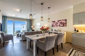 Holiday apartment with garden & terrace - Image 4