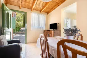 Country House 'Avra' with Private Terrace, Wi-Fi and Air Conditioning - Image 3