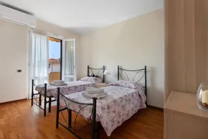 Apartment | Mountain view - Image 4