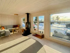 Children-friendly nice house with terrace - Image 2