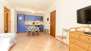 Pleasant apartment with garden, pool & terrace | Beach nearby - Image 2