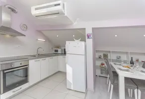 Holiday apartment with private pool & barbeque | Sea view - Image 2