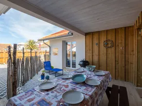 Holiday apartment with barbecue | Next to the beach - Image 2