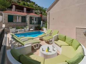 Fantástica villa con barbacoa, terraza y piscina privada | Vistas al agua - Image 4