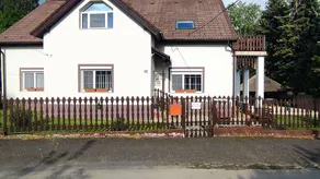 Children-friendly house with garden, pool & barbeque | Mountain view | Dogs allowed - Image 5