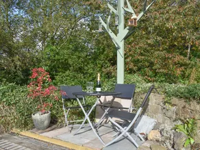 Family-oriented nice cottage with garden - Image 4