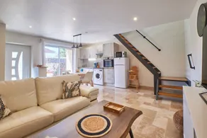Family-oriented beautiful house with terrace & BBQ - Image 2