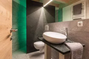 Exclusive Penthouse Apartment with Mountain View, Terrace, Spa Area & Pool - Image 2