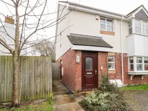 Family-oriented pleasant cottage with garden | Beach view | Dogs allowed - Image 2