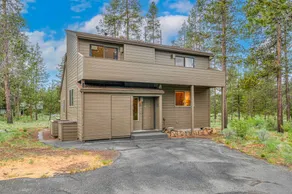 Child-friendly lovely holiday home with barbeque, pool & fast internet | Mountain view - Image 2