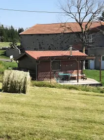 Espléndido chalet con terraza y jardín | Vistas al jardín - Image 2