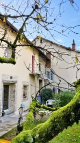 Comfortable Apartment in Mesnay - 70 m² - Private Balcony - Image 2