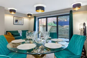 Holiday apartment with garden - Image 3