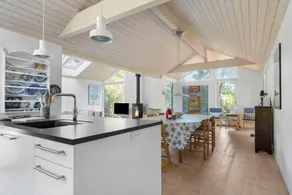 Fully equipped holiday home with terrace & barbeque | Beach nearby - Image 5