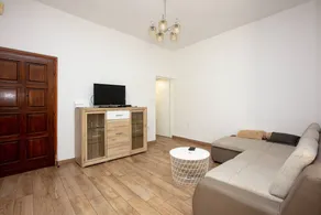Fully equipped flat with terrace - Image 3