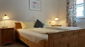 Family-oriented holiday apartment with pool, garden & BBQ - Image 2