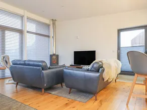 Cottage with garden | Beach view - Image 2