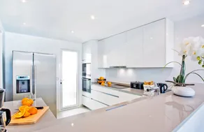 Marbella luxury house with private rooftop Jacuzzi on the Golden Mile - Image 4