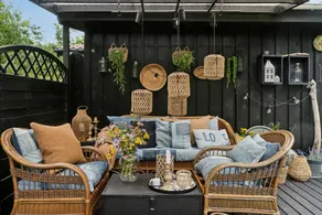 Holiday home with barbecue, garden & terrace - Image 2
