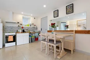 Holiday Home 'Ty Coat' with Private Terrace, Wi-Fi and Air Conditioning - Image 5