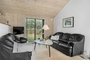 Holiday home with terrace & barbeque | Dogs allowed - Image 5