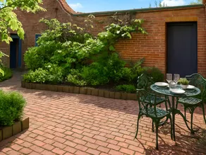 Children-friendly cottage with garden | River view | Dogs allowed - Image 2