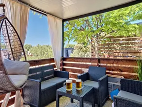 Pleasant house with terrace & heated pool - Image 4