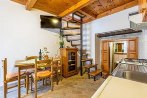 Holiday apartment with terrace - Image 2