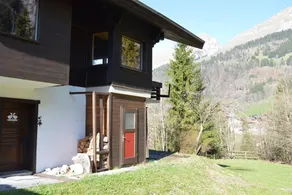 Holiday home with barbeque & terrace - Image 5