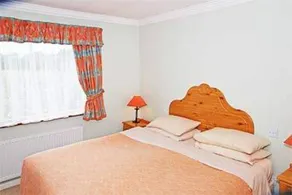 Woodlands Bed and Breakfast - Image 2