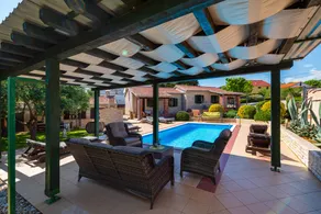 Gemütliche Villa mit Garten, Grill und privatem Pool | Haustierfreundlich - Image 5