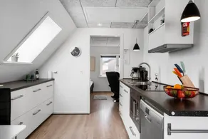 Flat with barbecue & terrace - Image 2