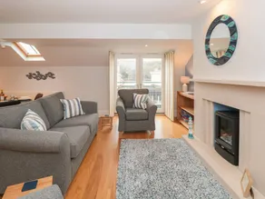 Fully equipped beautiful cottage with garden - Image 3
