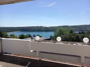 Holiday apartment with heated pool & garden | Lake view - Image 3