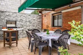 Maison avec barbecue et terrasse | Vue montagne - Image 2