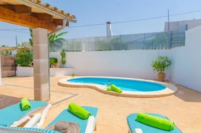 Villa mit Garten, Terrasse und privatem Pool - Image 5