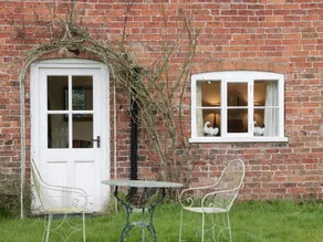 Fully equipped cottage with garden | Pets allowed - Image 3