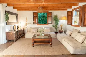 Children-friendly charming house with BBQ, private pool & terrace | Mountain view | Good for workation | Pets allowed - Image 5