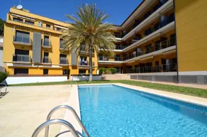 Merveilleux appartement entièrement équipé avec piscine, terrasse et jardin | À côté de la plage - Image 3