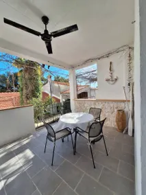Flat with terrace - Image 4