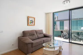 Appartement avec jardin et piscine - Image 5