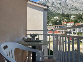 Holiday home | Beach nearby - Image 5