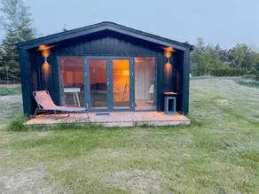 Charming holiday home near the beach - Image 3