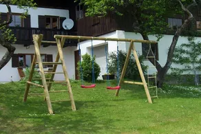 Attraente casa con giardino - Image 4