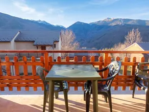 Apartment with pool | Mountain view - Image 4