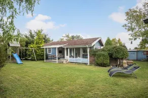 Beautiful holiday home with terrace, barbecue & sauna | Pets are welcome - Image 2