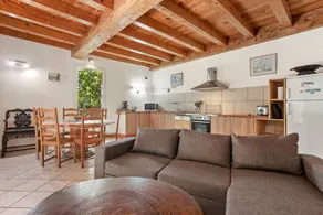 Holiday home with garden, barbecue & terrace | Garden view - Image 2